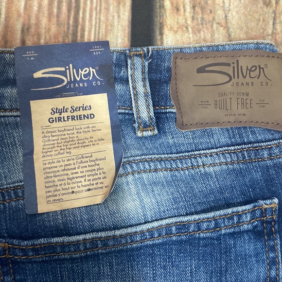 GirlFriend Jeans - Picture 6 of 7